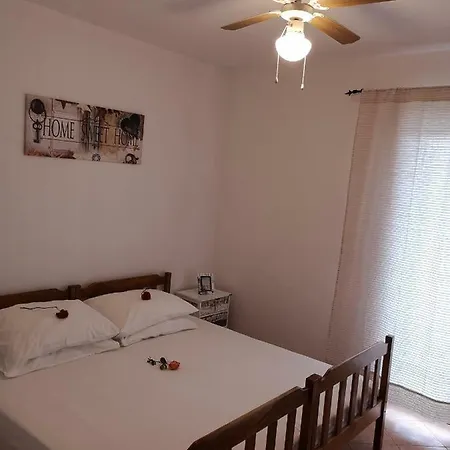 Residence Romansa Guest house