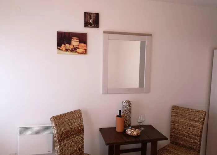 Romansa 3* זאדאר