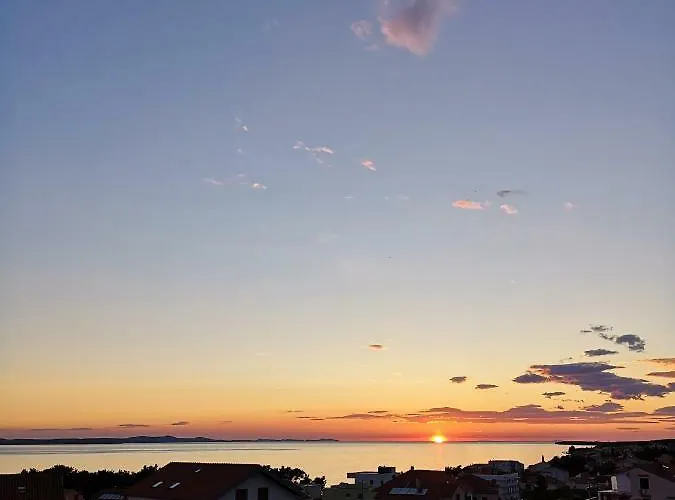 Romansa בית הארחה זאדאר