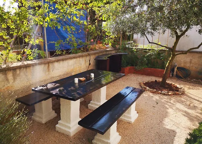 בית הארחה Romansa זאדאר